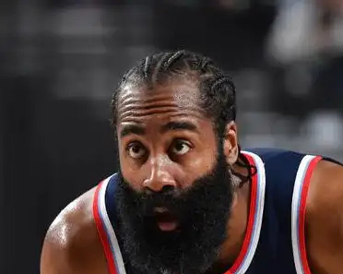 火箭球员发誓要全力以赴在场上为球迷奉献精彩表现的简单介绍