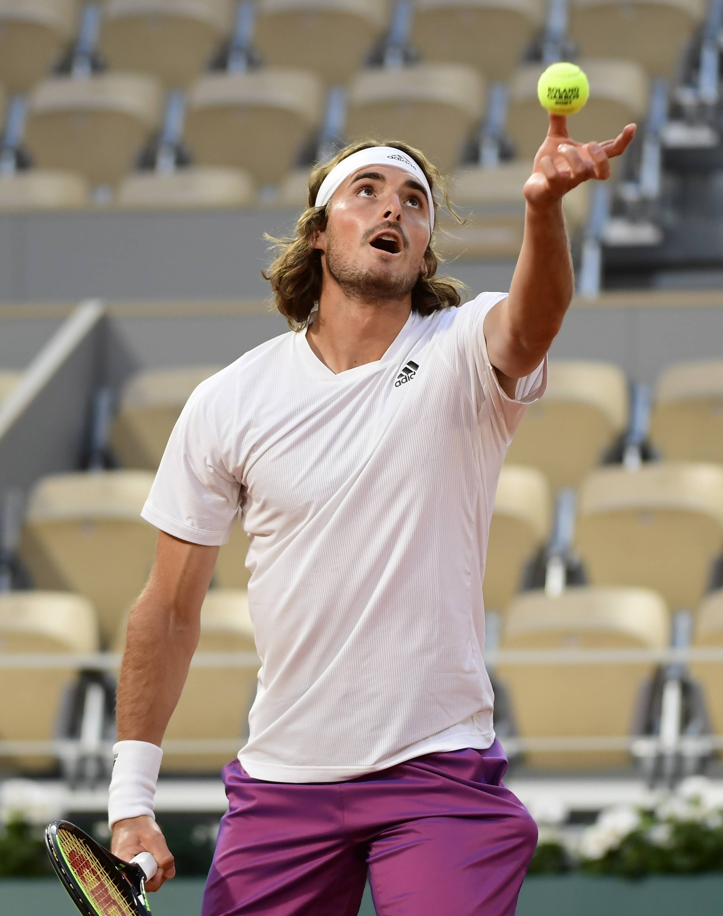 华体会体育-英国网球队力克意大利网球队，西西帕斯绝境逆转的简单介绍